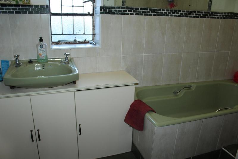 4 Bedroom Property for Sale in Parow Valley Western Cape